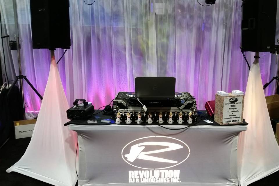 Revolution Entertainment - Calgary
