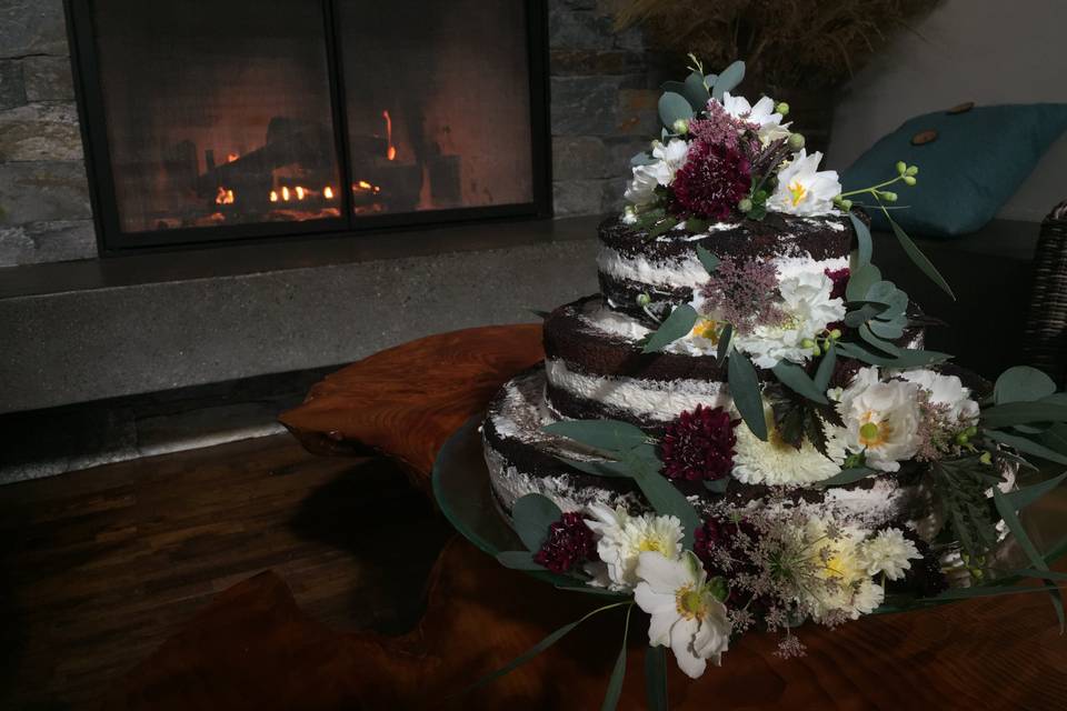 Custom designed wedding cakes