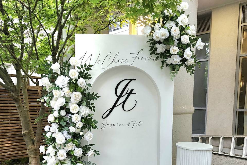 Romantic Wedding Ceremony Arch