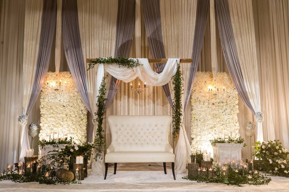 Rustic Reception Decor