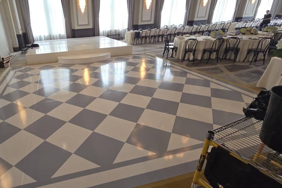 Chequered Dancefloor Wrap