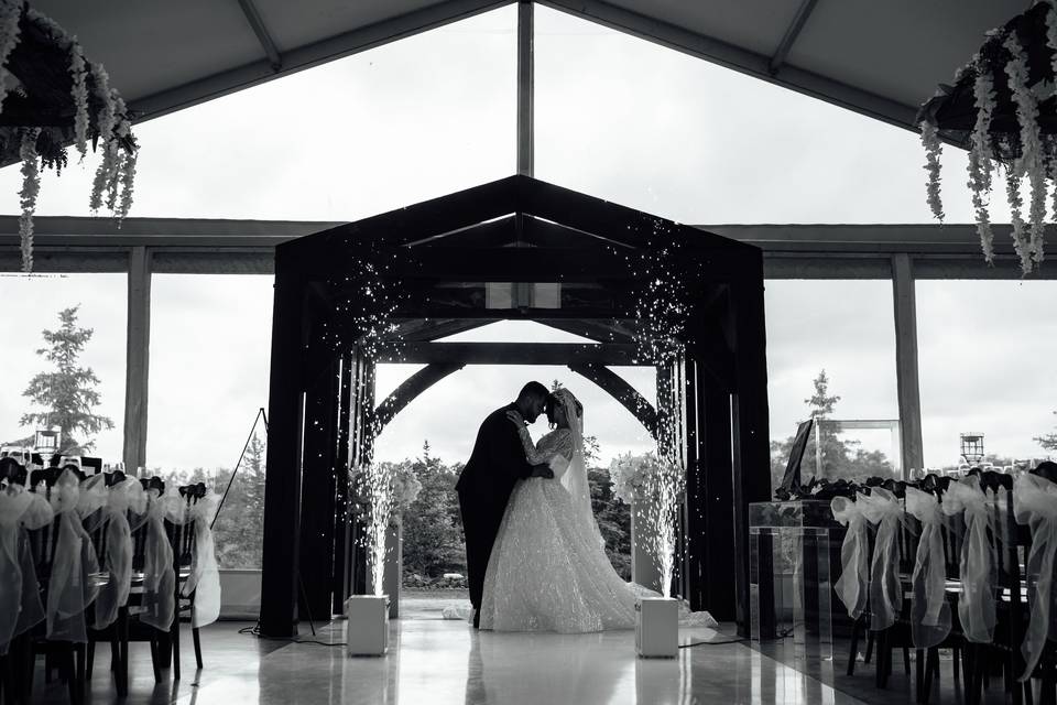 Sparklers & Aisle Wrap