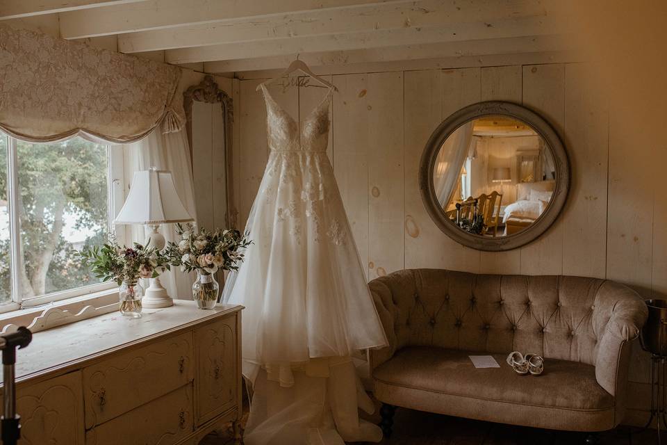 Bridal suite dress