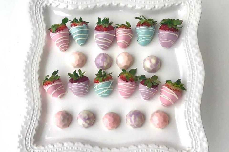 Strawberries & cake gems