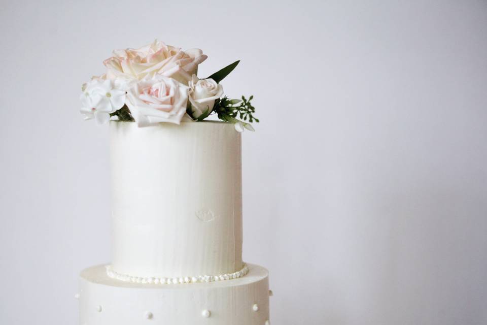 Naked cake & Flowers