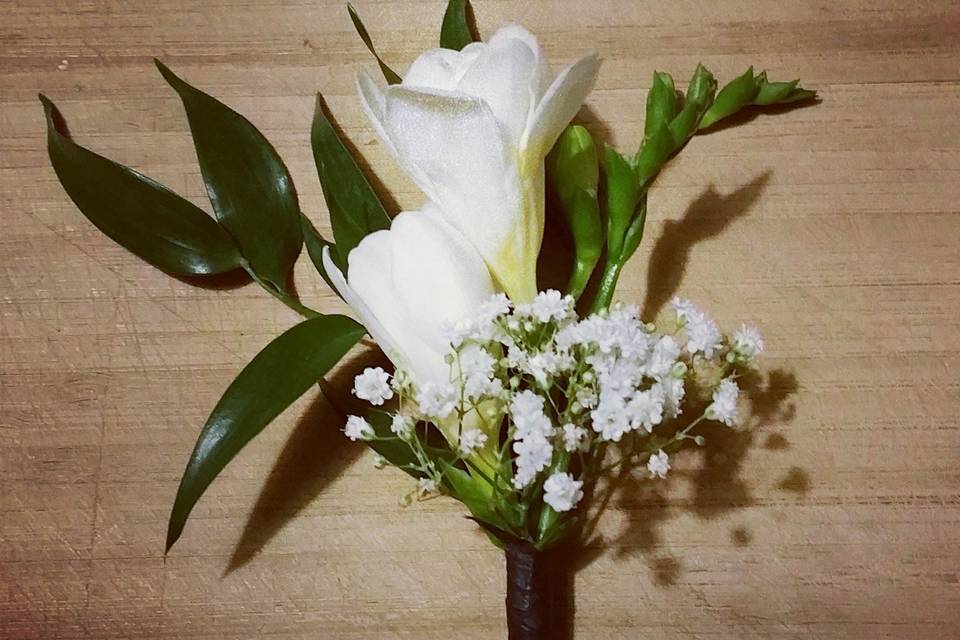 Groomsmen boutonniere