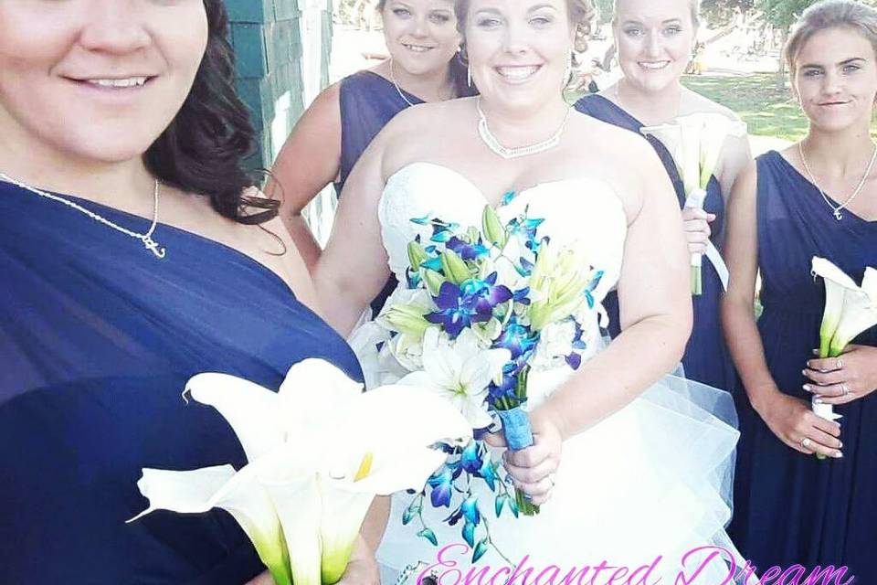 Bride & bridesmaid bouquet