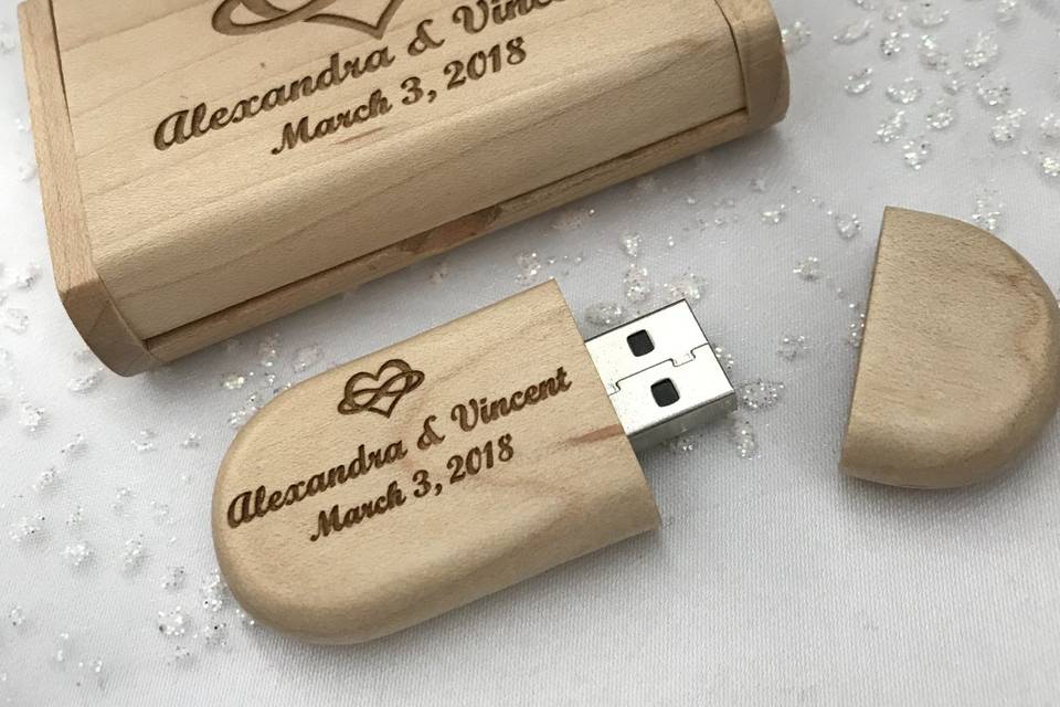 Wood Engraved 32GB Usb’s