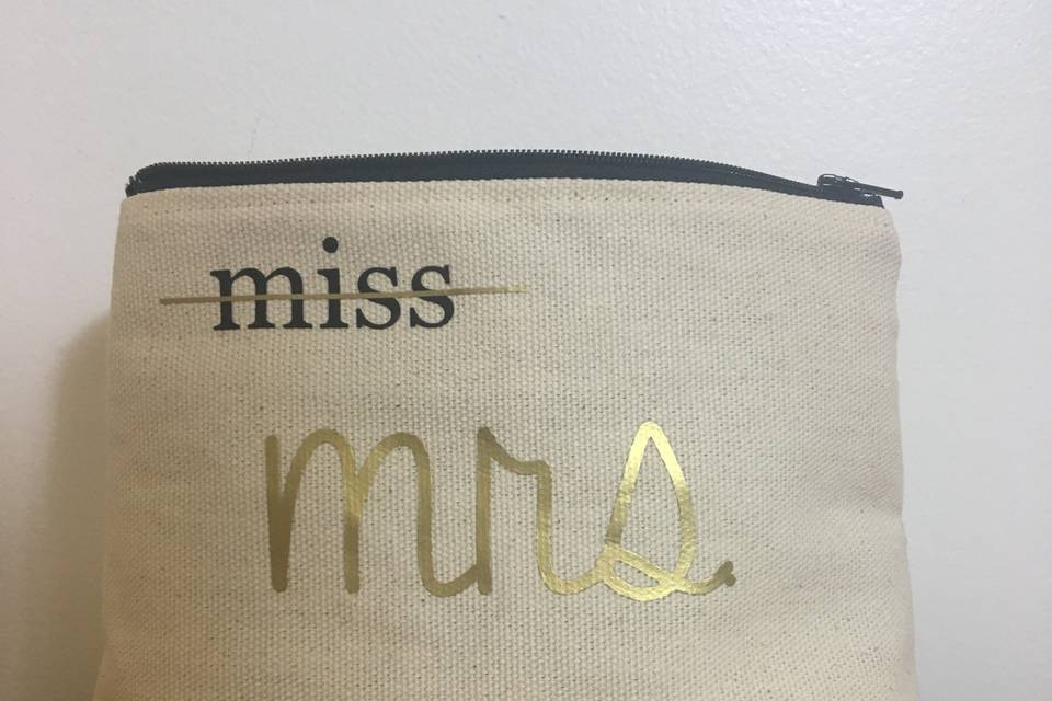 Mrs Regular Standing Canvas