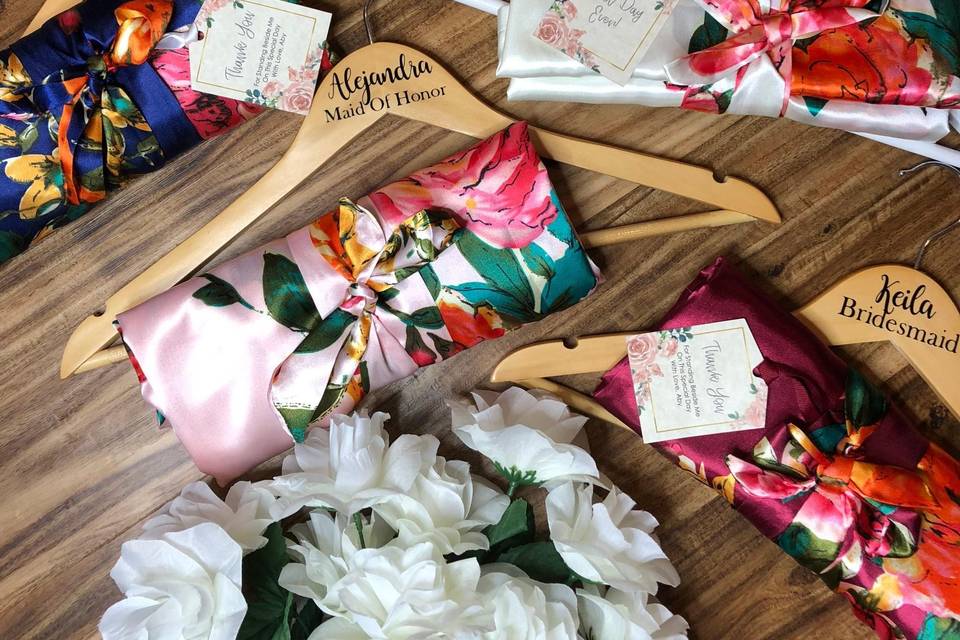 New: Bridesmaid Floral Robes