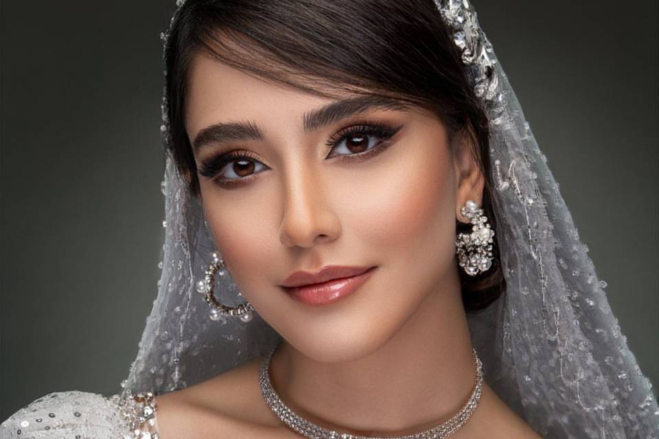 Classic bridal makeup
