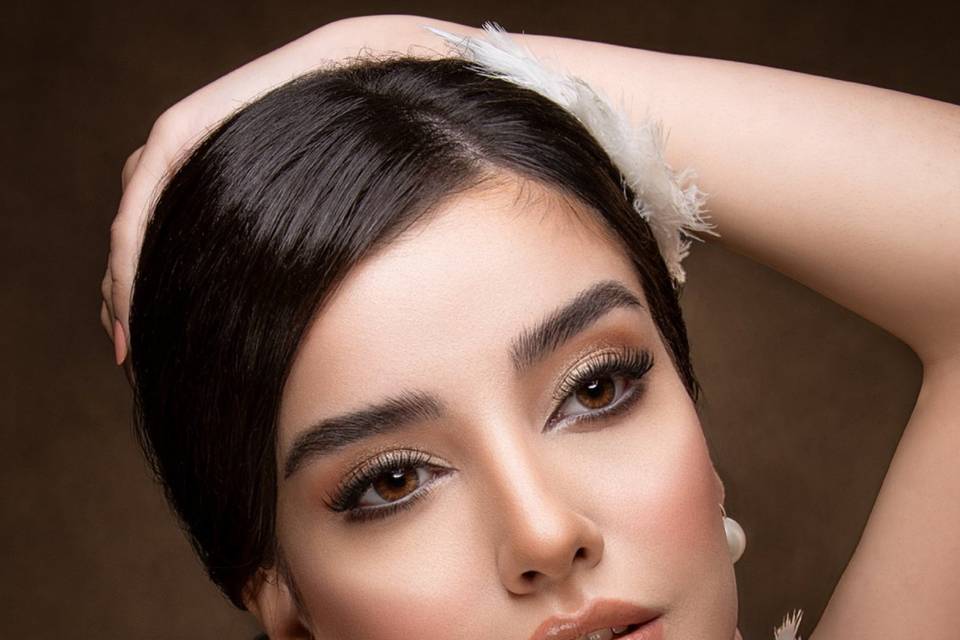 Elegant Persian bridal makeup