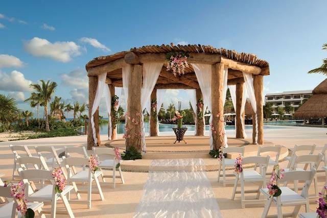 Destination Weddings - WeddingWire