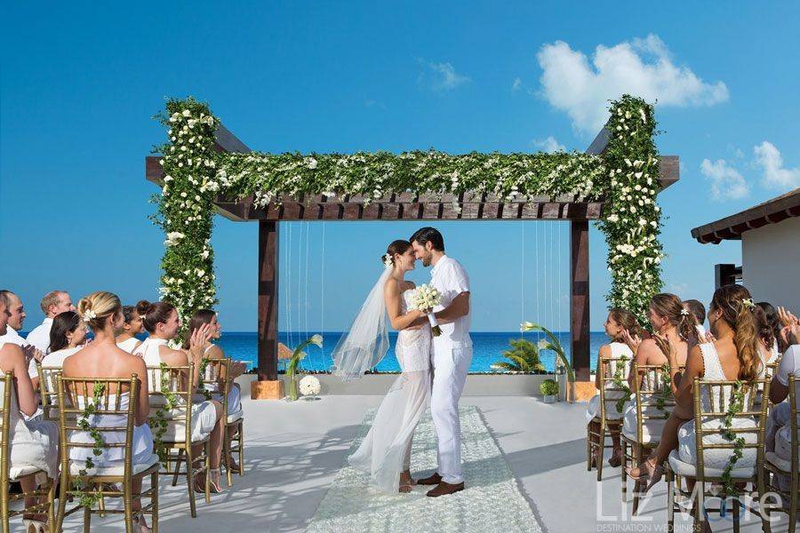 Liz Moore Destination Weddings & Honeymoons