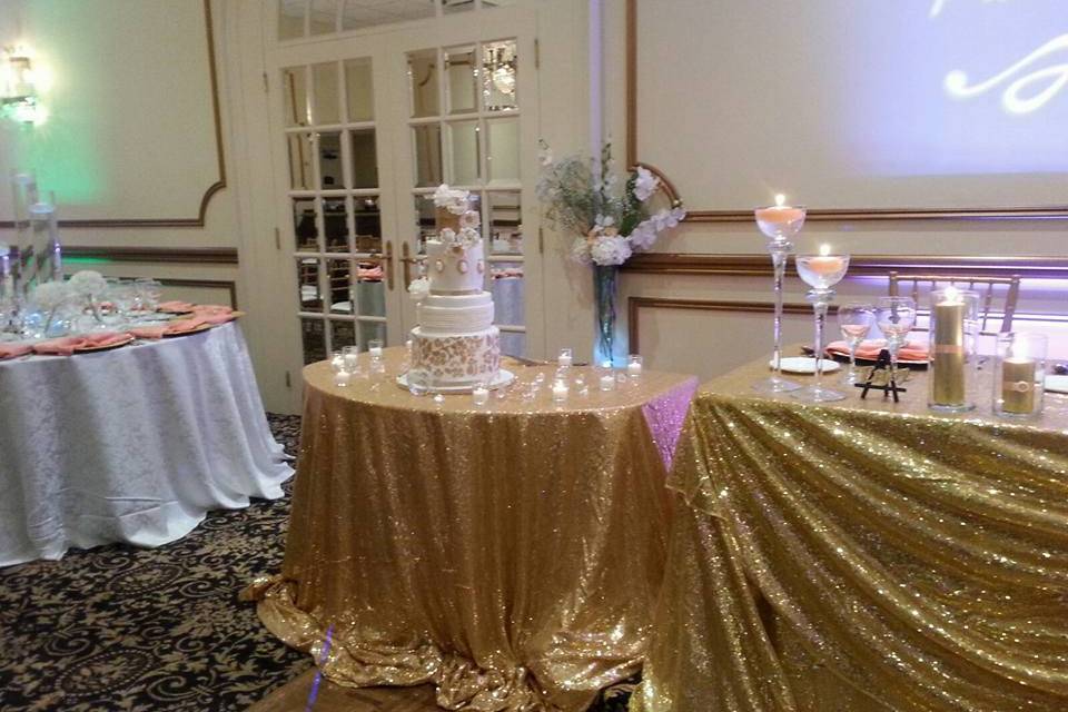 Cake table