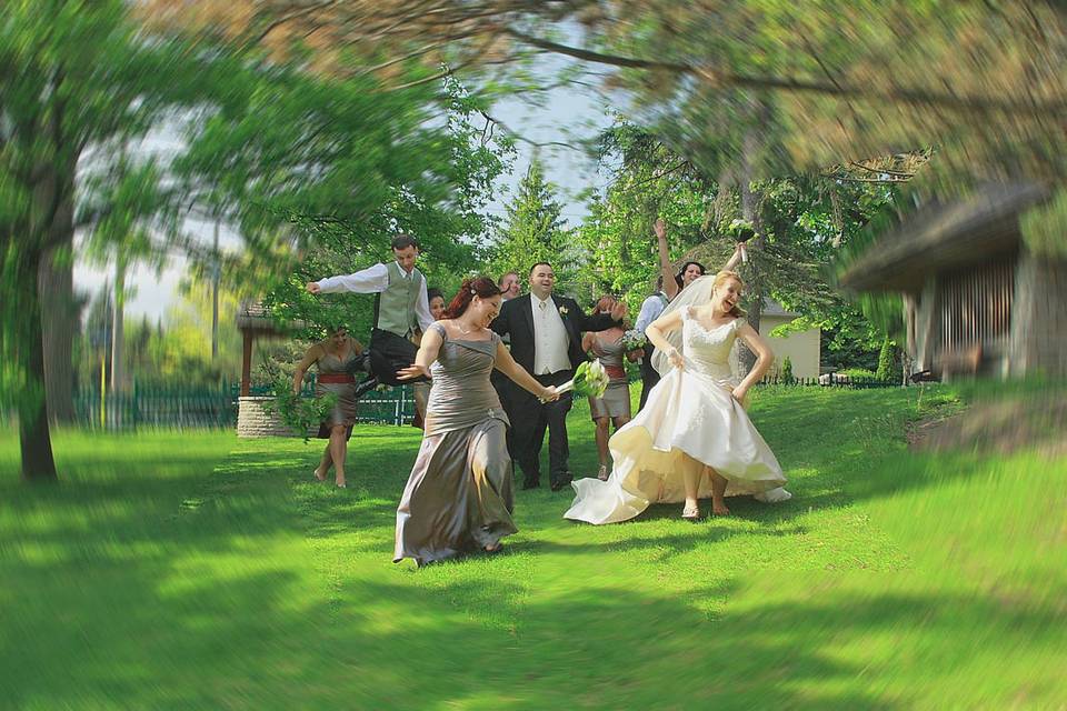 Greek wedding in the park