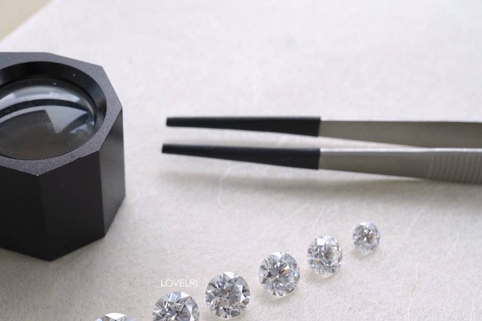 Round diamonds