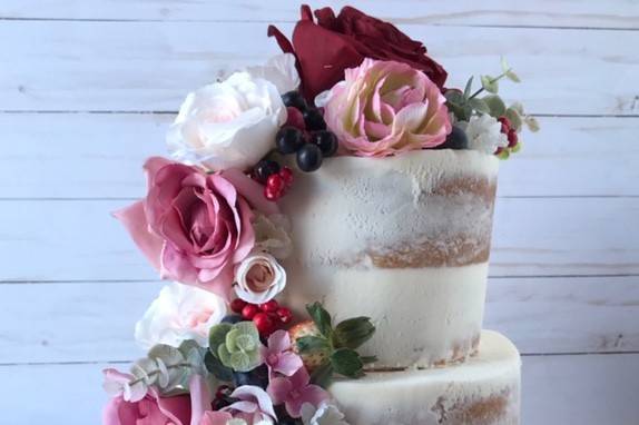 Semi naked cake