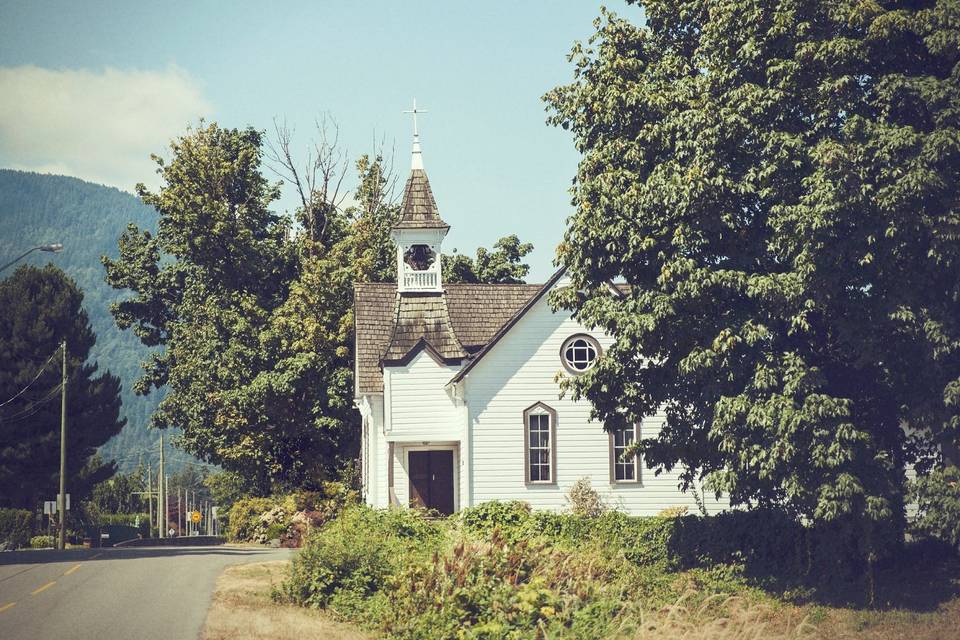 The Little White Chapel