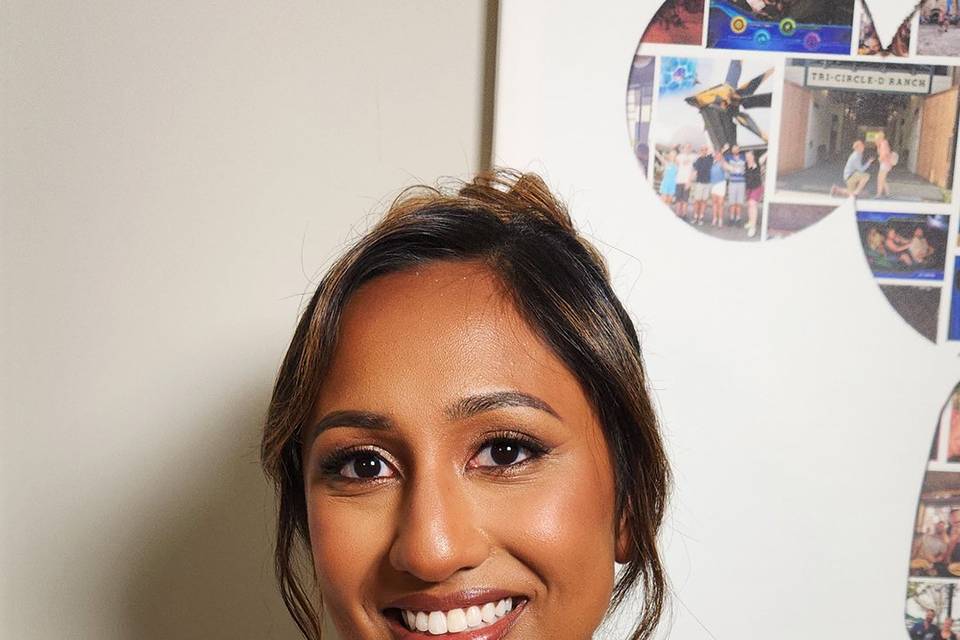 Glowing Wedding Day Look
