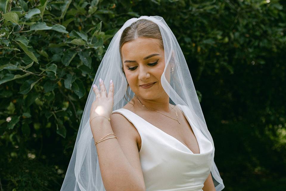 Soft Outdoor Bridal Makeup
