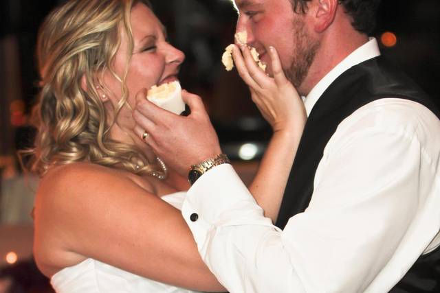 Cake in face