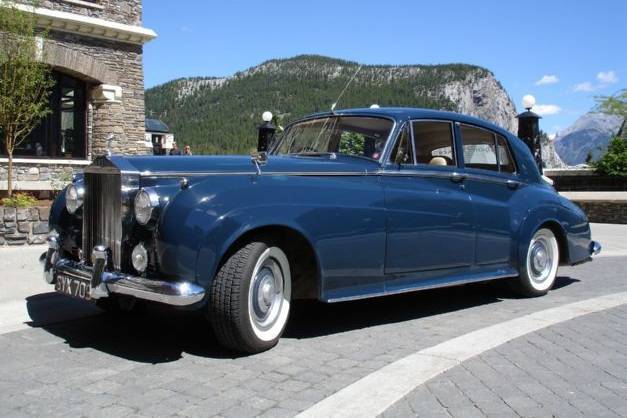 Banff, Alberta wedding limousine service