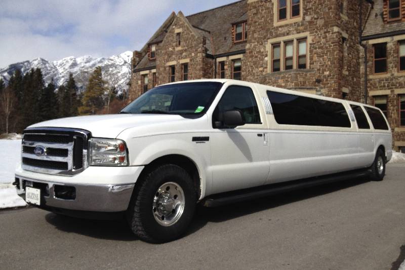 Banff, Alberta wedding limousine service