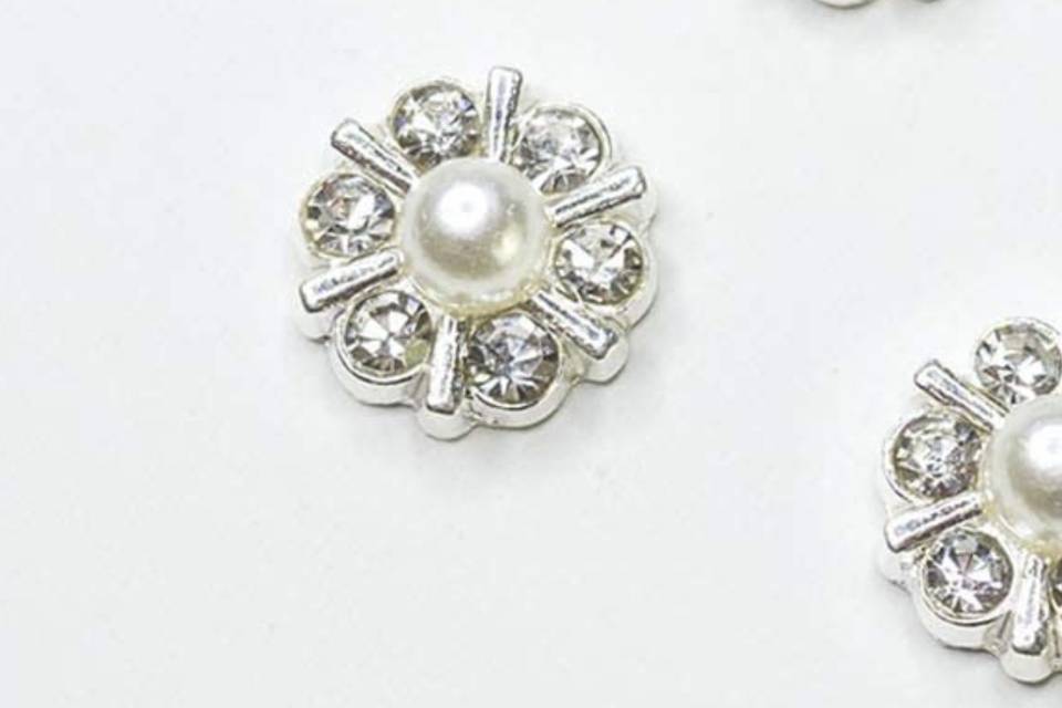 Rhinestone pearl