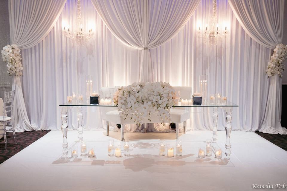 Sweetheart table w/ floor wrap