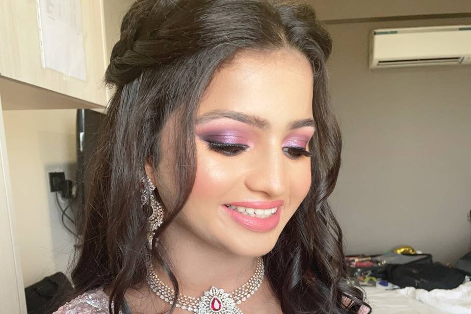 Makeup for engagement - Smiling client