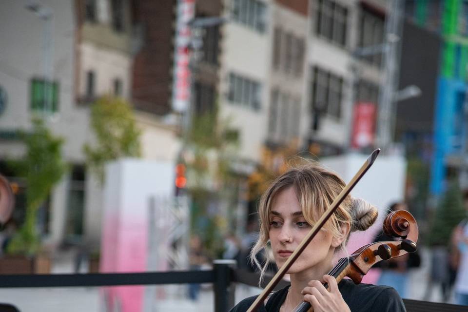 Cellist Kendra Grittani