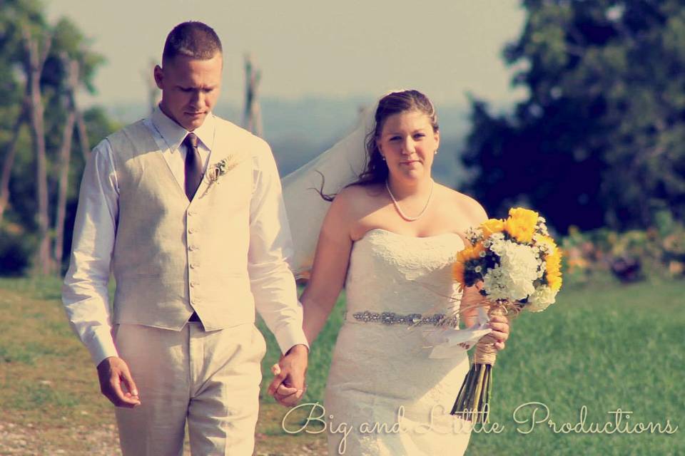 Grand Valley, Ontario wedding couple