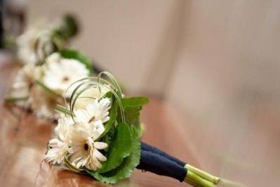 Wrist corsage — Le Bouquet Floral