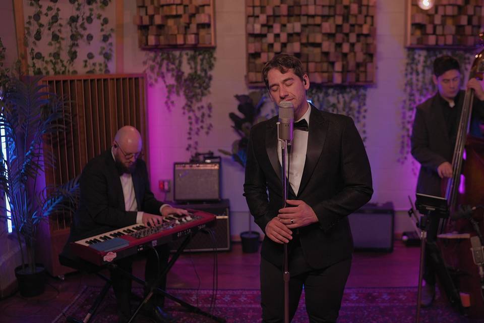 Jazz Trio - Cocktail Hour (Live at Blue Light Studio)
