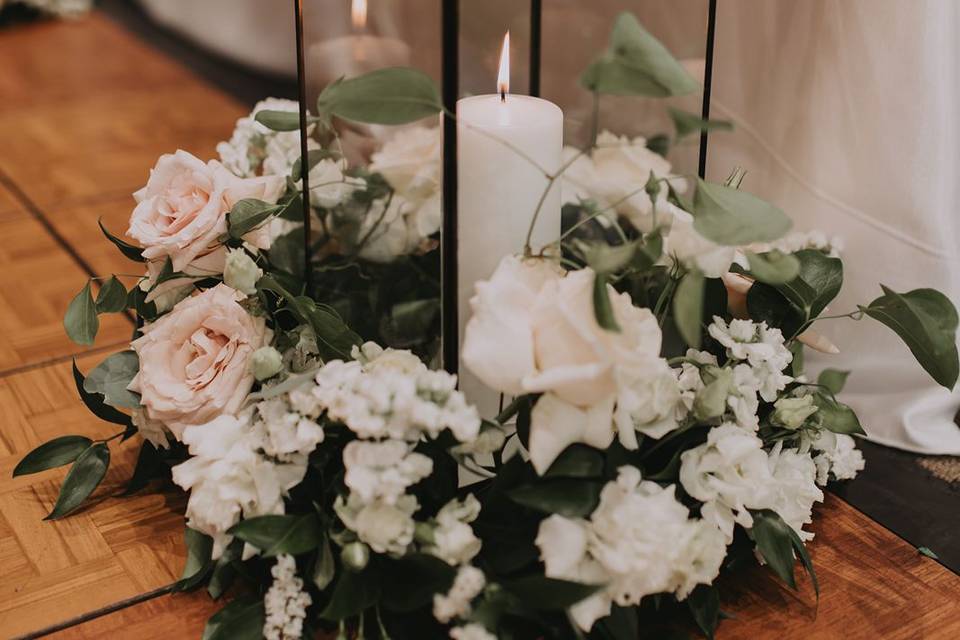 Floral decor with lantern