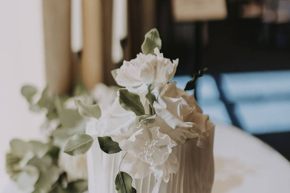 Cake with flowers