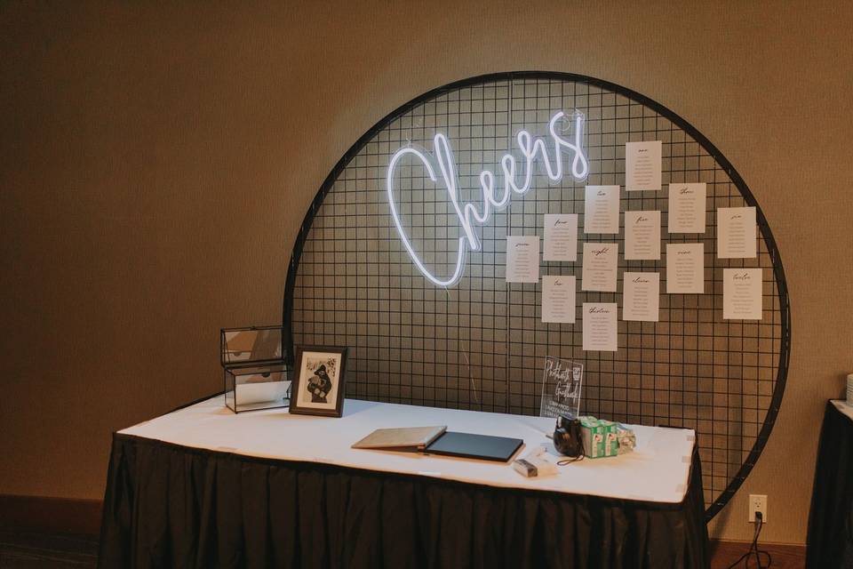 Guest book table