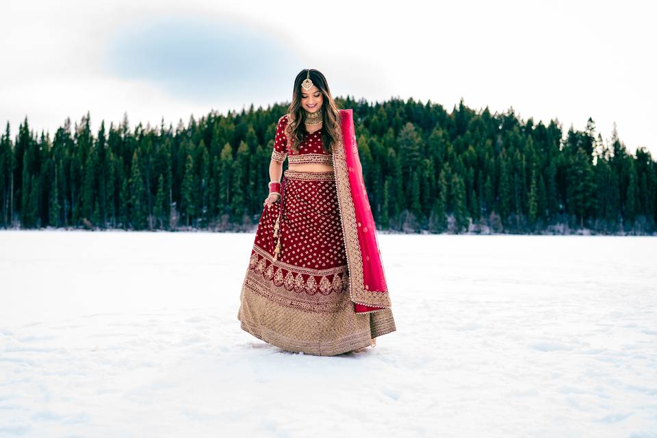 Prady Photography | Guest-of-honour with a snowy forest backdrop