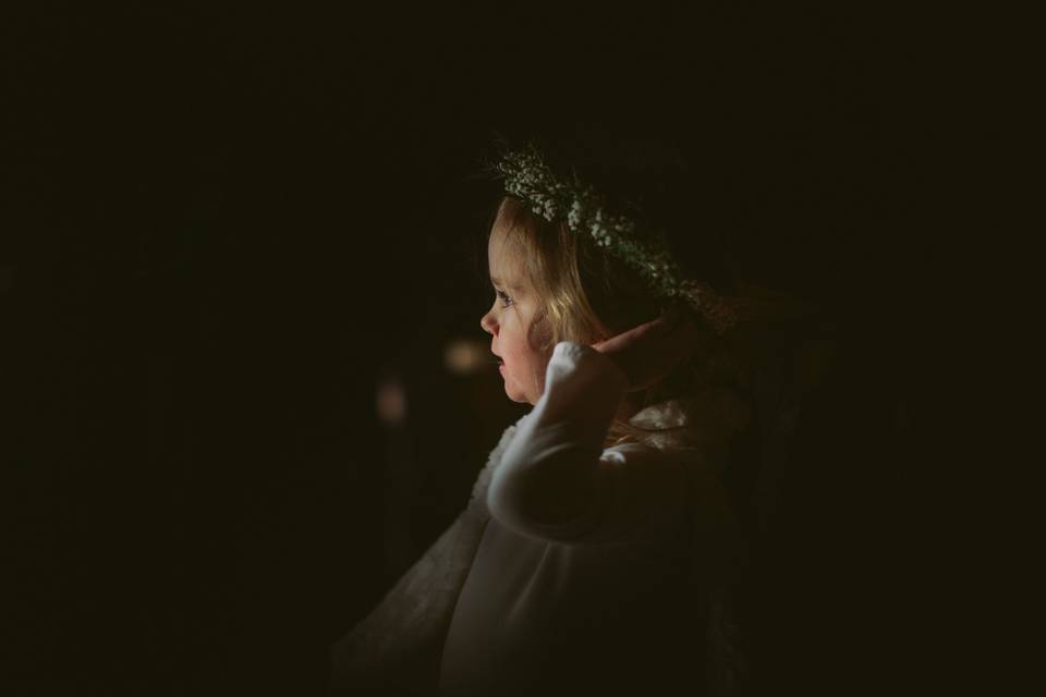 Calgary wedding flower girl