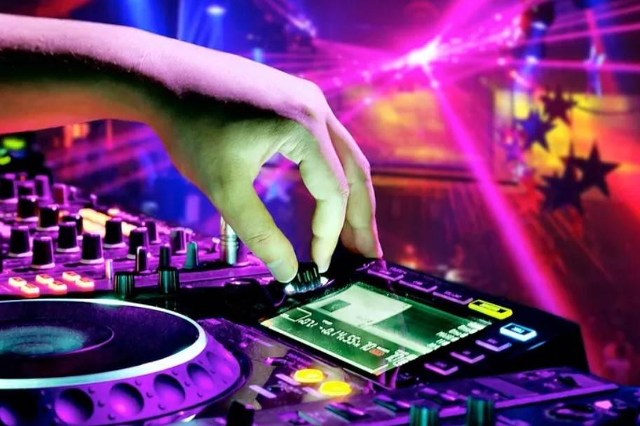 Xtreme Sounds Professional DJ Services