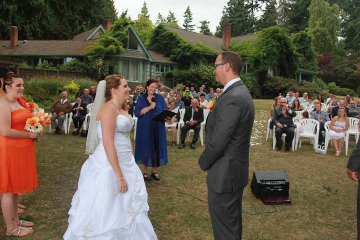 Qualicum Beach, British Columbia wedding ceremony