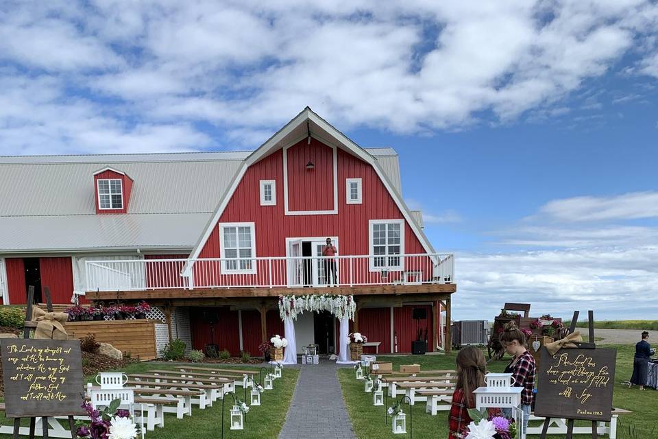 Outdoor rustic ceremony