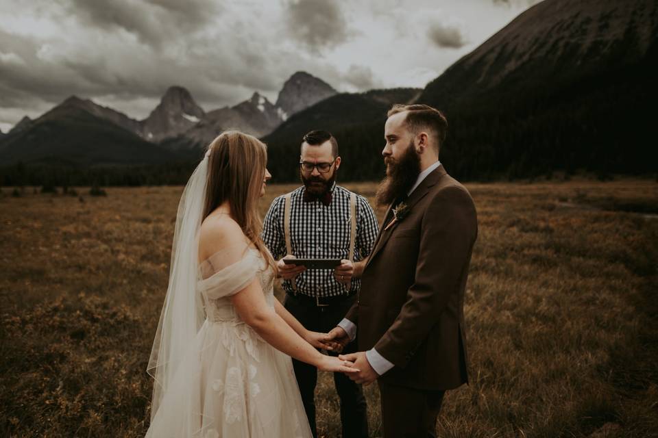 Banff Elopement Photographer