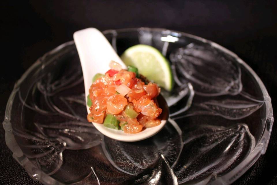 Salmon tartar