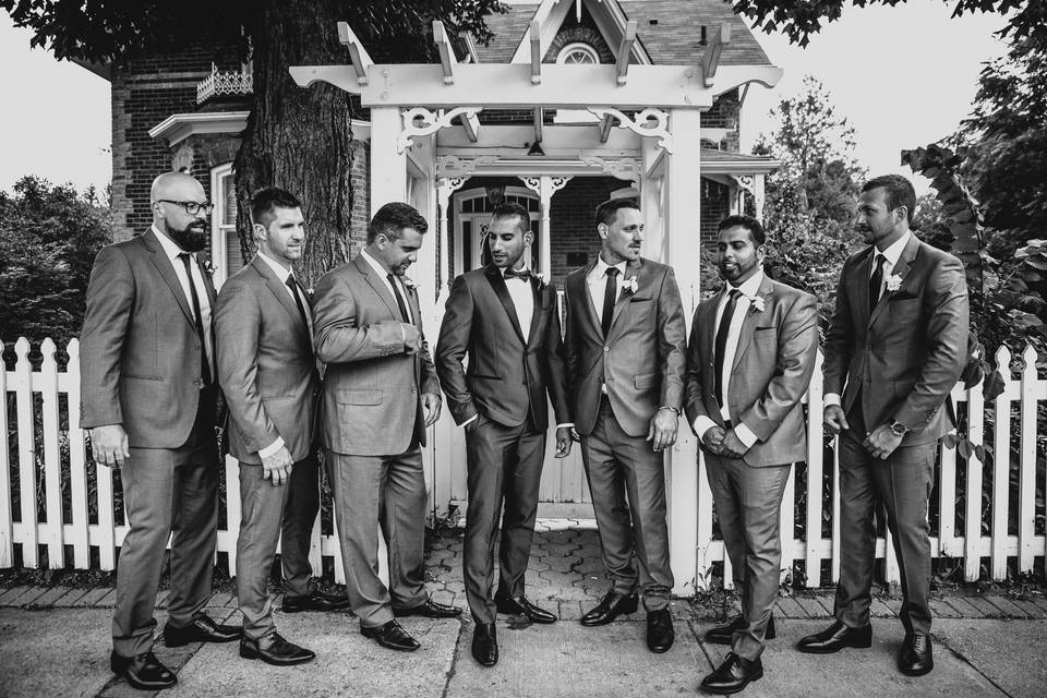 Groomsmen look cool