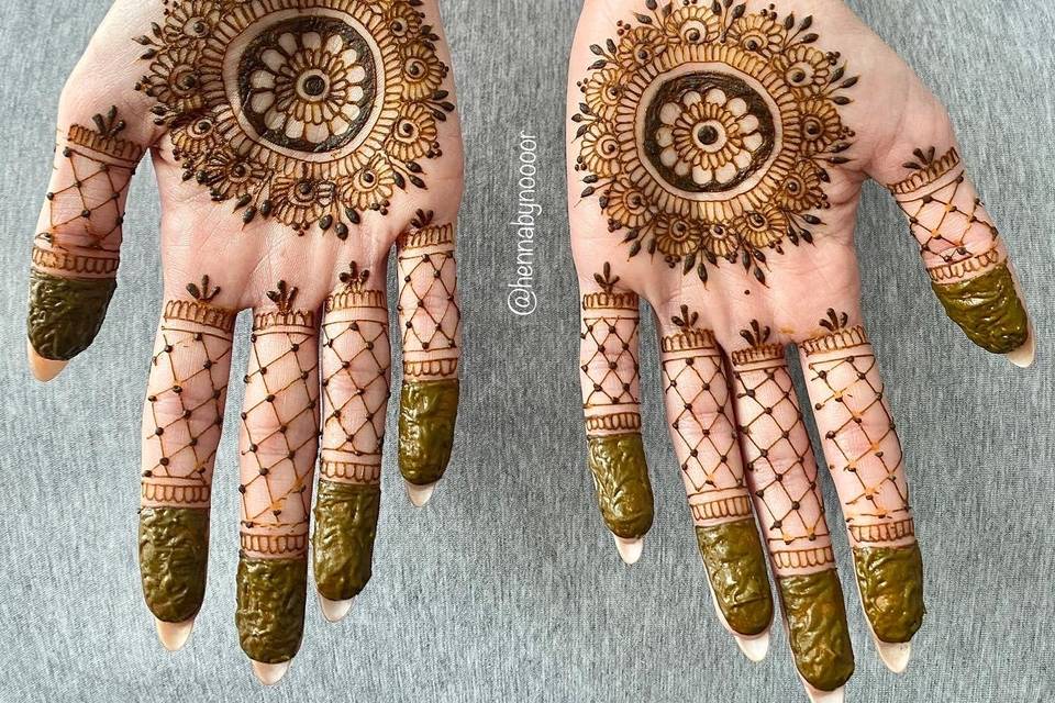 Bridal henna-wrist length