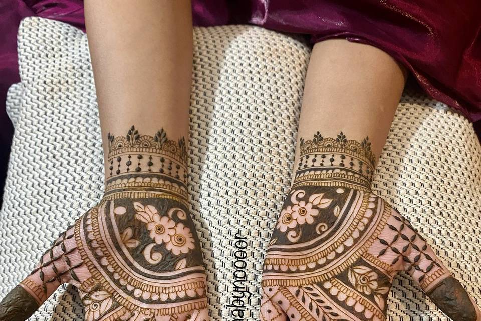 Bridal henna-wrist length