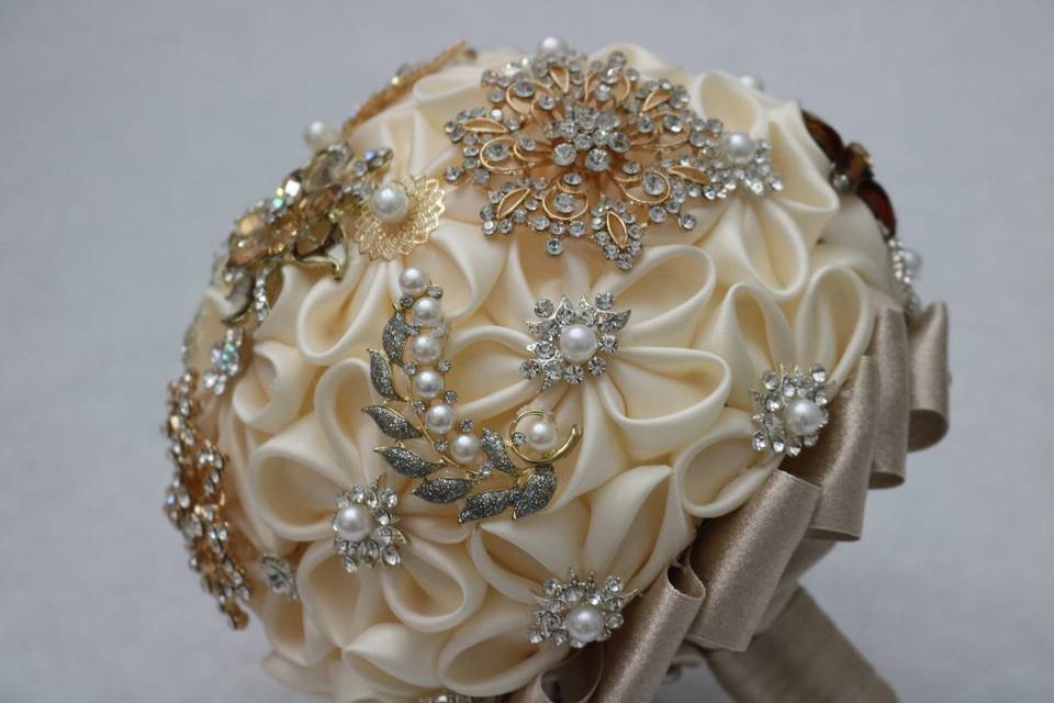 Brooch Bouquet