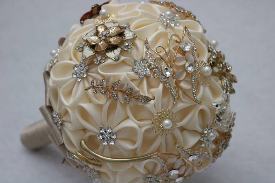 Brooch Bouquet